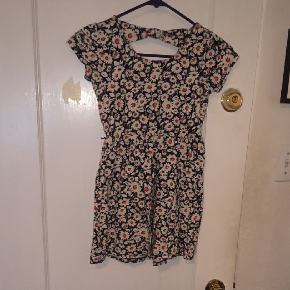 Forever 21 | Floral Print Dress with Red Accents